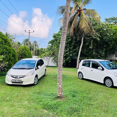 Unawatuna White Villa Extérieur photo