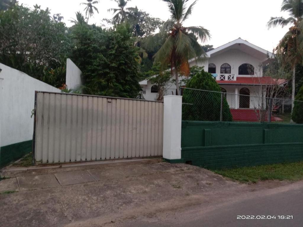 Unawatuna White Villa Extérieur photo