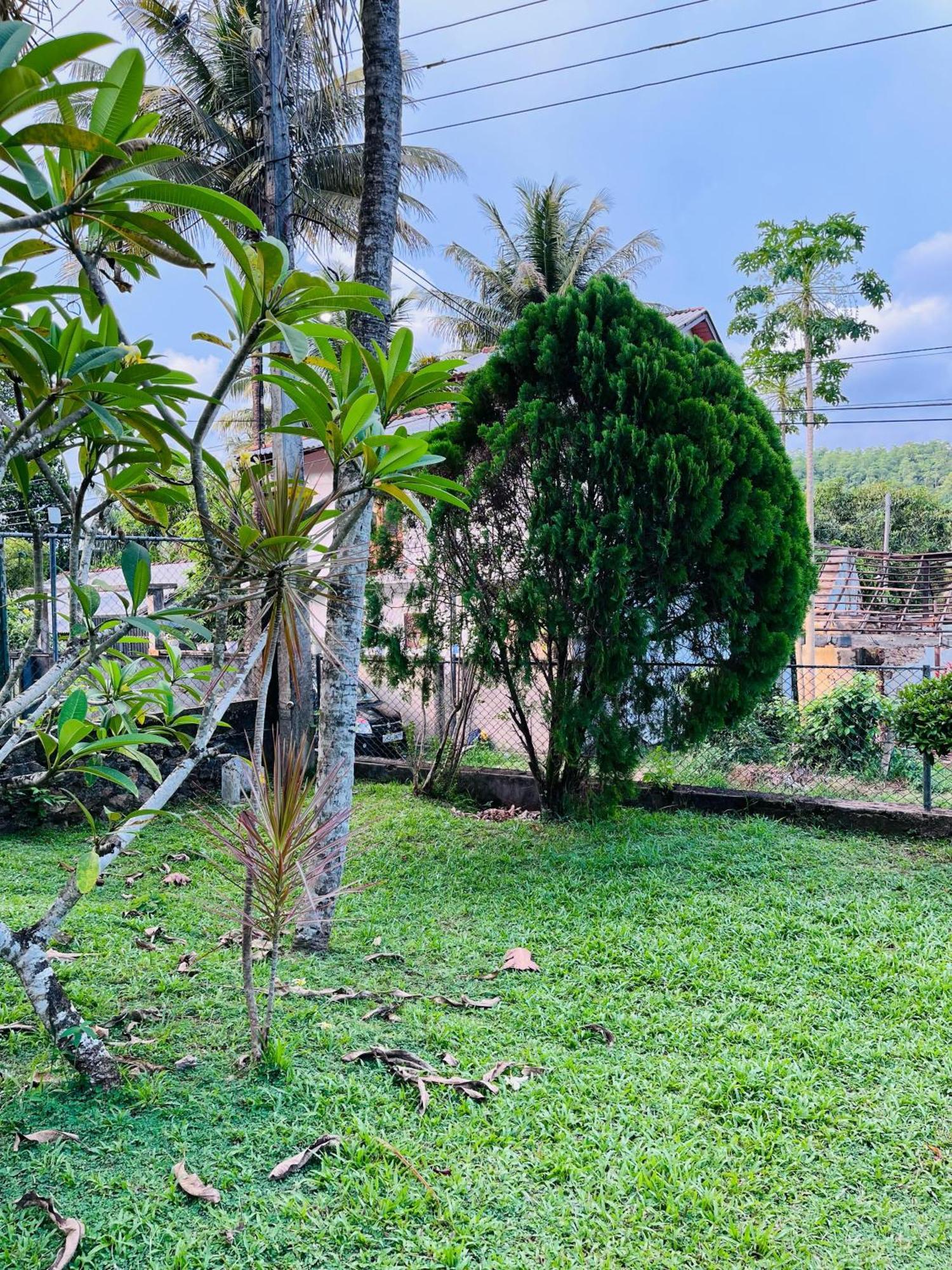 Unawatuna White Villa Extérieur photo